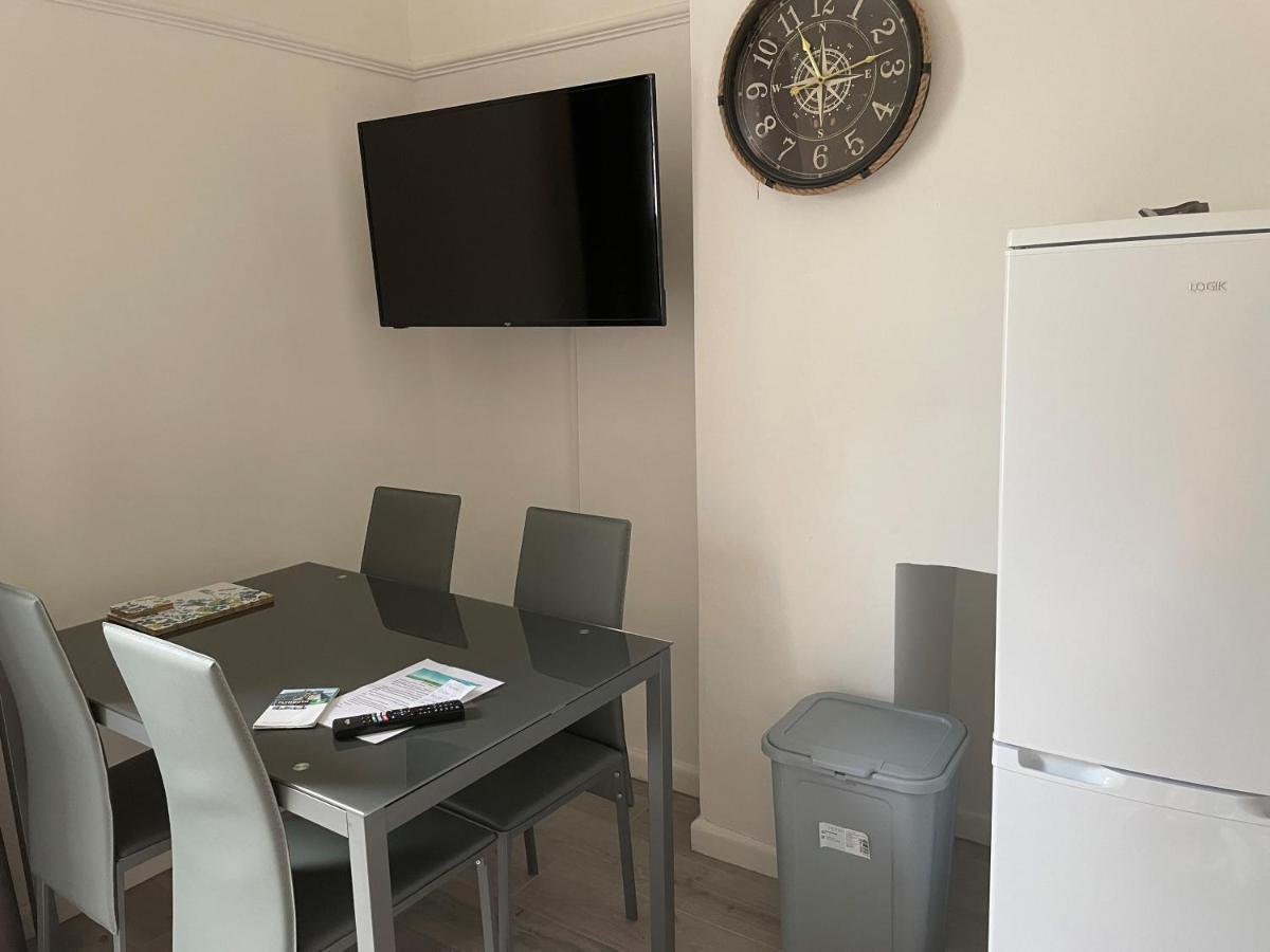 Central Plymouth Apartment Экстерьер фото