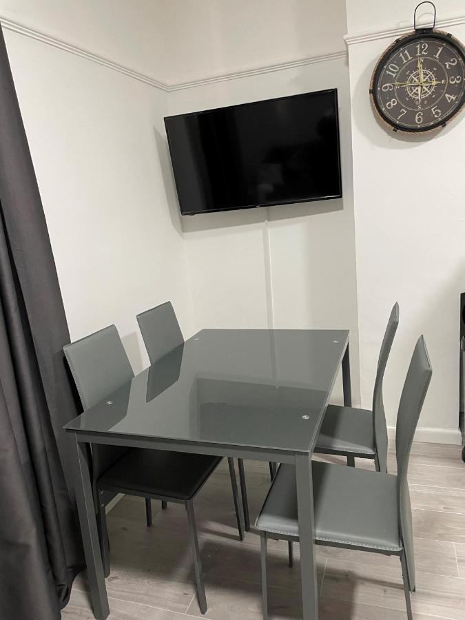 Central Plymouth Apartment Экстерьер фото